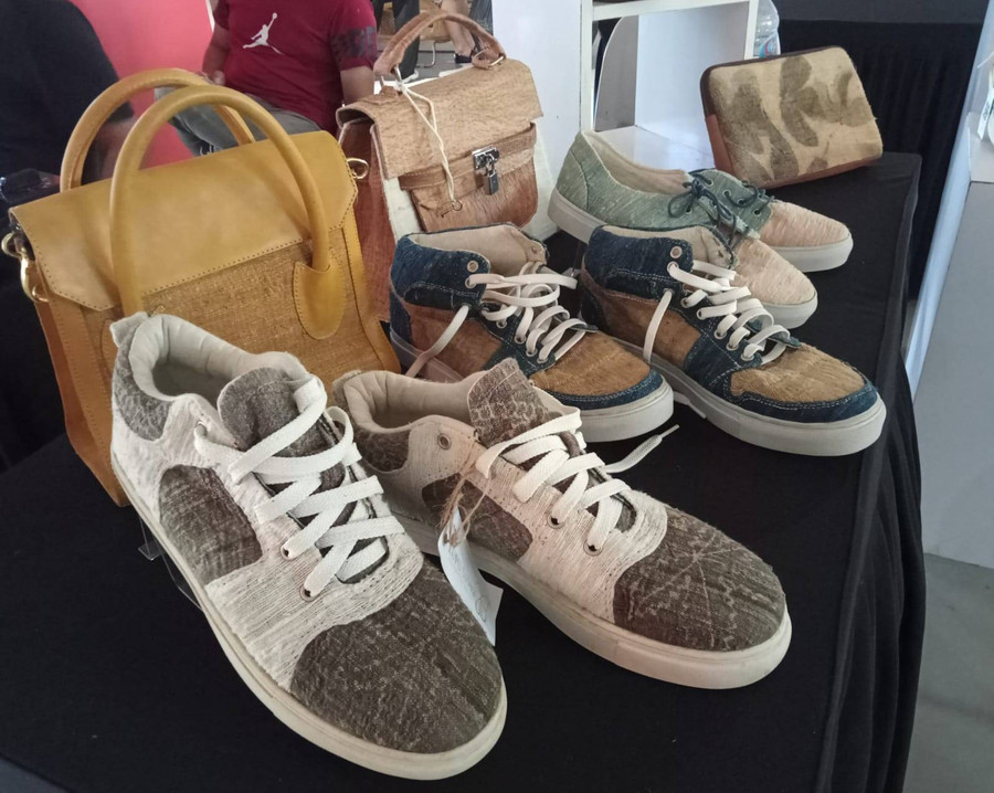 Sepatu Produksi Indonesia Diminati Dunia, Ini Buktinya - kumparan.com