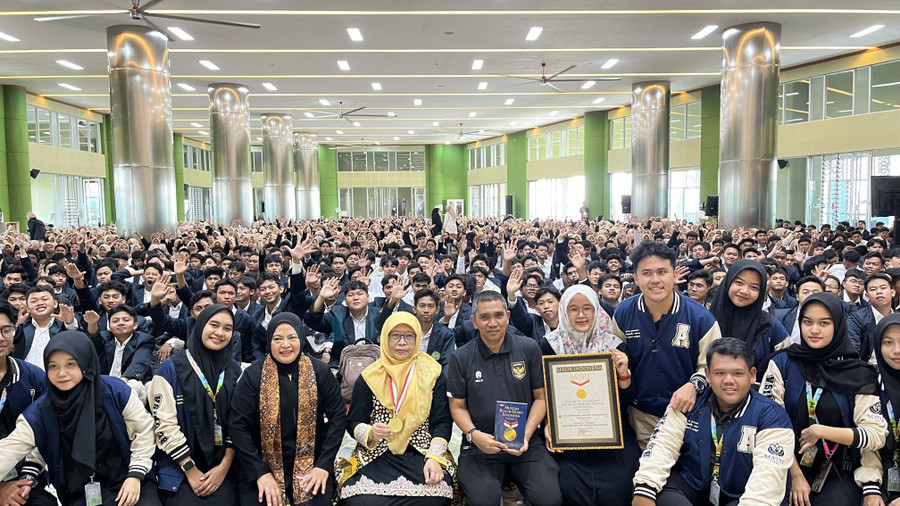 UNISA Pecahkan Rekor MURI Infaq Lewat QRIS oleh 2.115 Mahasiswa - kumparan.com