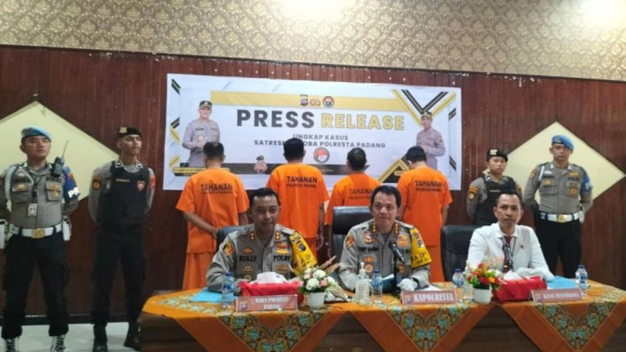 Baru Dilantik, 3 Anggota DPRD Mentawai Ini Ditangkap Saat Pesta Sabu - kumparan.com