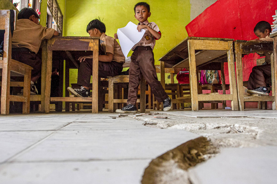 Foto: Sekolah Rusak Terdampak Proyek Tol Serang-Panimbang - kumparan.com