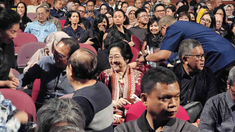Megawati Nonton Teater di TIM Ditemani Prananda, Ganjar, hingga Rano Karno - kumparan.com