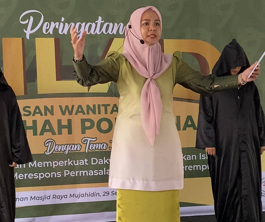 Momen Bebby Nailufa Baca Puisi di HUT Masyithah, Ajak Gen Z Siapkan Mental - kumparan.com