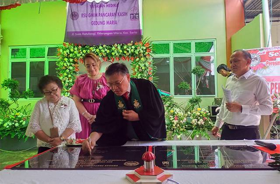Rumah Sakit GMIM Pancaran Kasih Manado Punya 2 Gedung Baru - kumparan.com