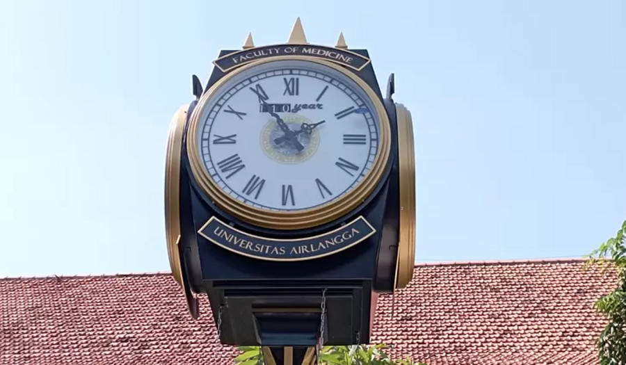 Sejarah Perjalanan Pendidikan Kedokteran di Indonesia dalam Monumen Jam 4 Sisi - kumparan.com