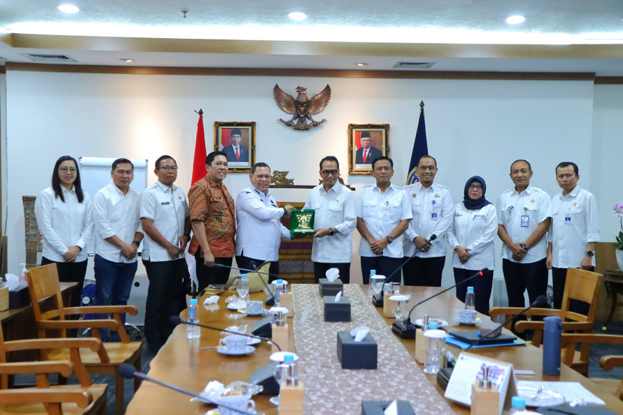 Menhub Dukung Pengembangan Integrasi BTS Feeder dan LRT Palembang - kumparan.com