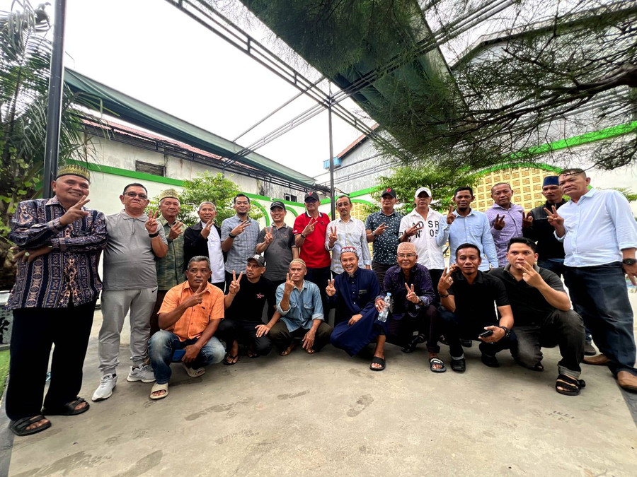 Relawan NKRI Yakin Ria Norsan Mampu Wujudkan Pemerataan Pembangunan di Sambas - kumparan.com