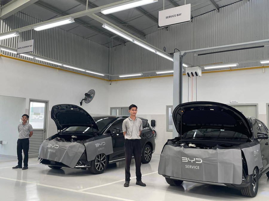 Diler BYD di Indonesia Punya Ruang Khusus Penanganan Baterai Mobil Listrik - kumparan.com