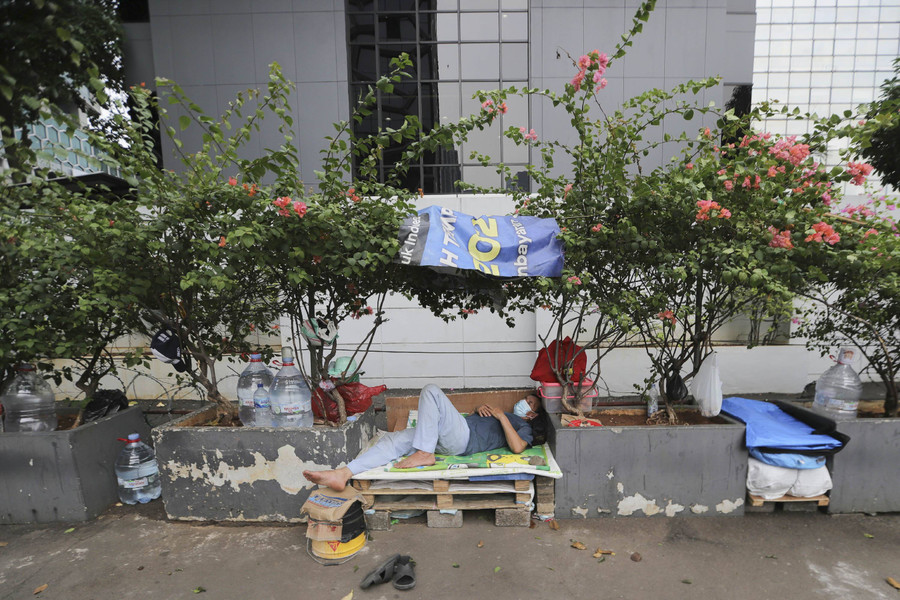 Foto: Para Pencari Suaka Kembali Dirikan Tenda di Depan Kantor UNHCR - kumparan.com
