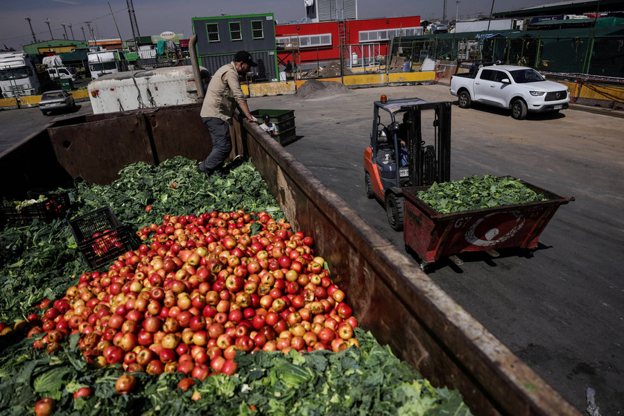 Foto: Menyulap 800 Ton Limbah Organik dari Pasar Jadi Pakan Ternak - kumparan.com