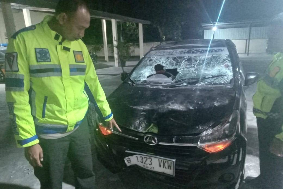 Tabrak Dua Motor, Pengemudi Mobil di Yogya Kabur lalu Diamuk Warga - kumparan.com