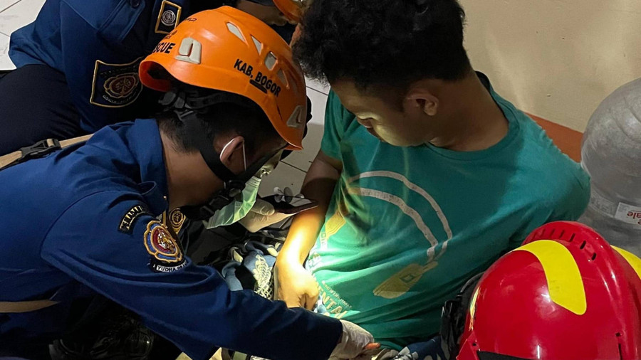 Pria di Bogor Minta Bantuan Damkar Lepaskan Alat Kelamin Nyangkut di Risleting - kumparan.com