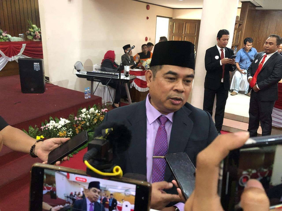 Ketua DPRD Sementara Kalbar Harap Rakyat dan Pemimpin Tak Berjarak - kumparan.com