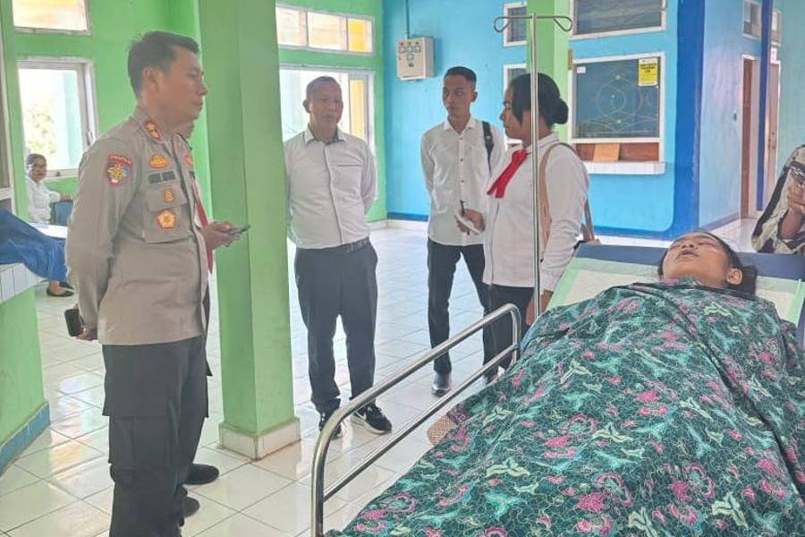 Siswi SMP di Lembata Jadi Korban Penyiraman Air Keras saat Jalan Kaki ke Sekolah - kumparan.com