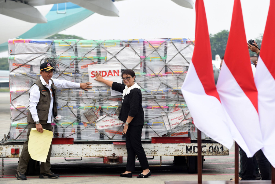 Foto: Indonesia Kirim Bantuan Kemanusiaan ke Yaman hingga Palestina - kumparan.com