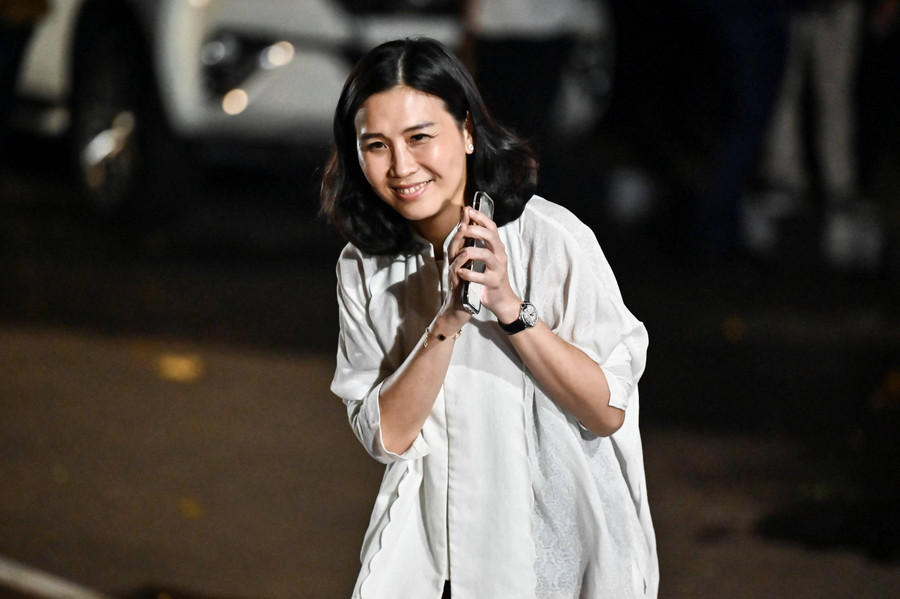 Veronica Tan Tiba di Istana untuk Pengumuman Menteri - kumparan.com
