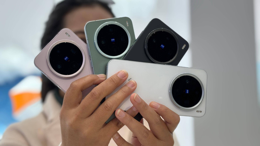 Penampakan vivo X200 Pro Mini, Bezelnya Compact dan Flat Enak Digenggam - kumparan.com