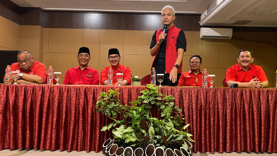 Ganjar Pranowo Gembleng Kader PDIP Yogya untuk Menangkan Hasto-Wawan di Pilkada - kumparan.com