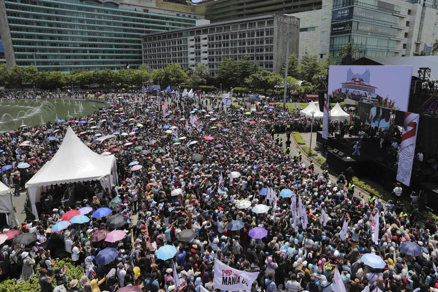 Polisi Terima 6 Laporan Copet saat Perayaan Pelantikan Prabowo-Gibran - kumparan.com
