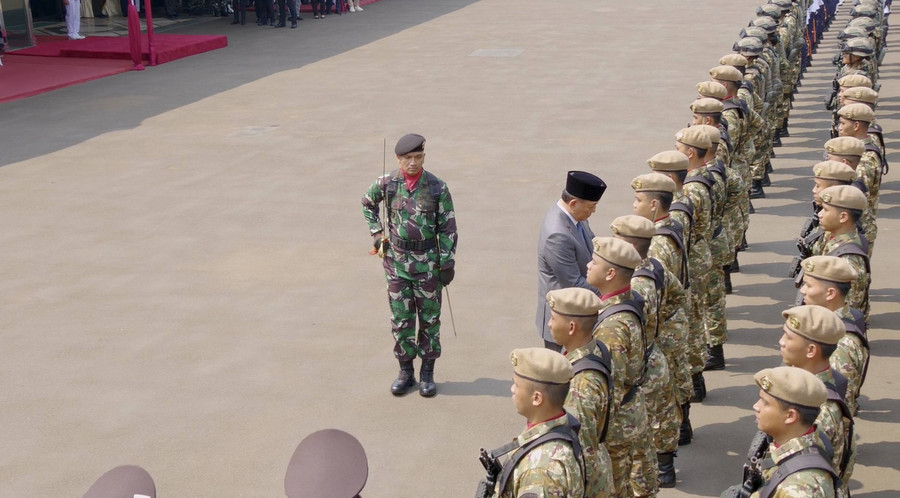 Momen Menhan Sjafrie Sjamsoeddin Perbaiki Posisi Senjata Pasukan - kumparan.com