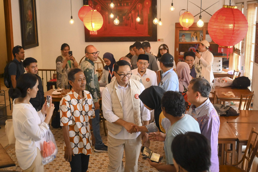 Foto: Ridwan Kamil dan Suswono Berbincang Bersama Masyarakat Tionghoa di Glodok