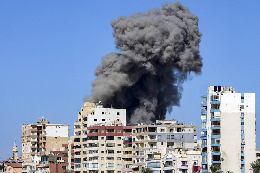 Foto: Israel Kembali Serang Lebanon, 19 Orang Tewas