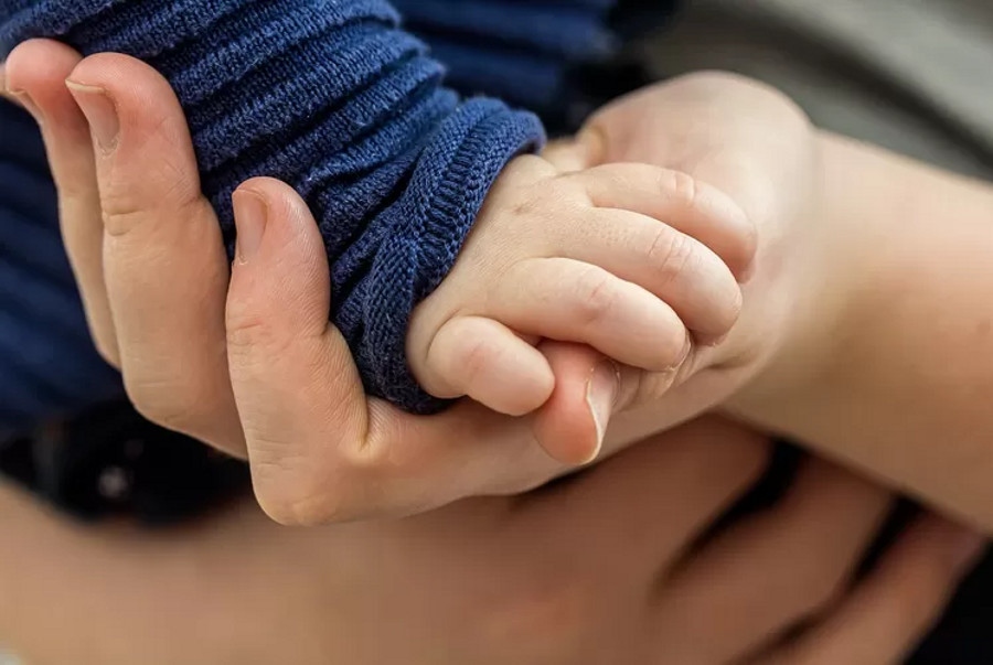 Kasus Langka Bayi Idap Kanker Ovarium, Dokter Onkologi Ungkap Penyebabnya - kumparan.com
