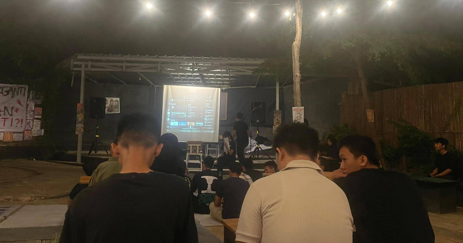 Diskusi Film Pesta Oligarki, Kupas Tuntas Tantangan Demokrasi di Indonesia - kumparan.com