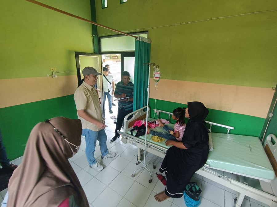 72 Warga Di Sambas Diduga Keracunan Makanan, Polisi Lakukan Penyelidikan - kumparan.com