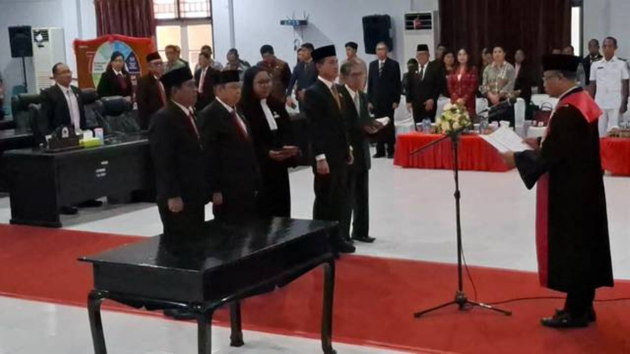 PDIP Percayakan Posisi Ketua DPRD Kabupaten Sitaro ke Djon P Janis - kumparan.com