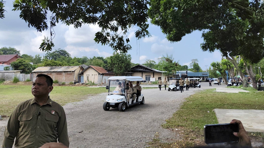 Prabowo Tinjau Dapur Pelayanan Makan Bergizi, Badan Gizi Nasional, di Magelang - kumparan.com