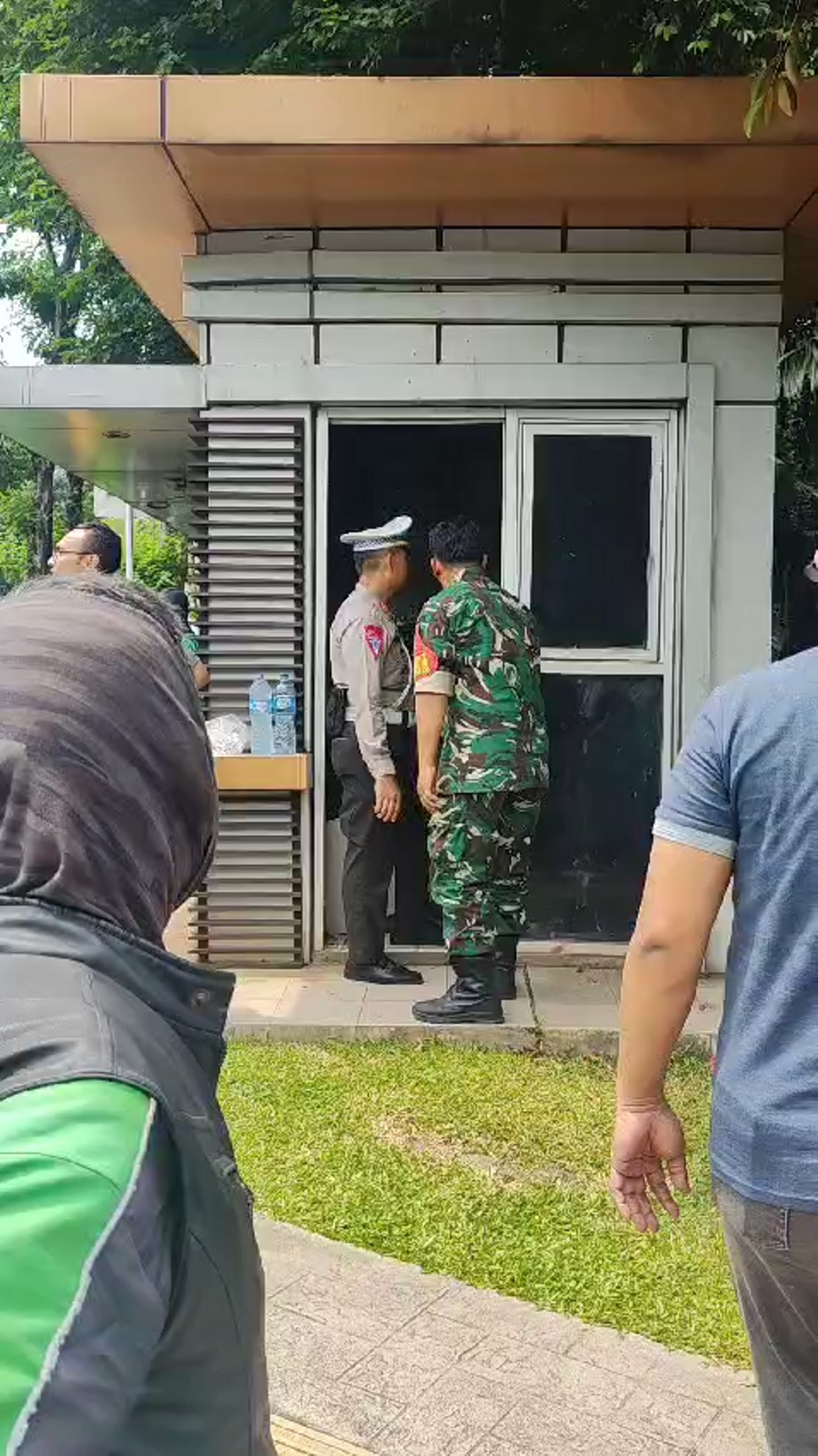 Detik-Detik Menegangkan Penyanderaan Anak di Pospol Pejaten - kumparan.com