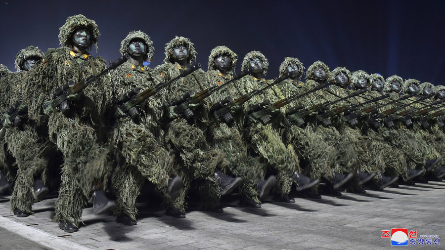 1,4 Juta Pemuda Korut Mendaftar Jadi Tentara Pekan Ini - kumparan.com