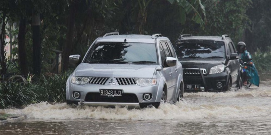 Jakarta Diguyur Hujan Lebat Sore Ini: Jalan di Kemang hingga Ciledug Banjir - kumparan.com