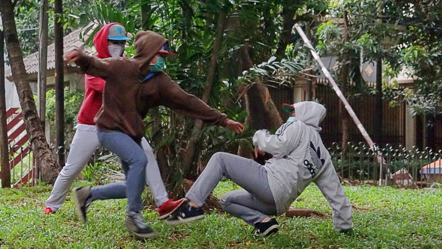 Remaja di Pati Masuk Geng, Ditatar Berduel dengan Geng Lain, Berujung Tewas - kumparan.com