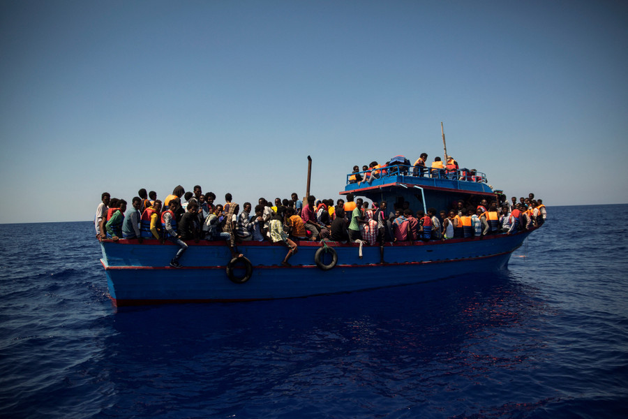 Kapal Berisi Imigran Tenggelam di Perbatasan Bosnia-Serbia, 12 Orang Tewas - kumparan.com