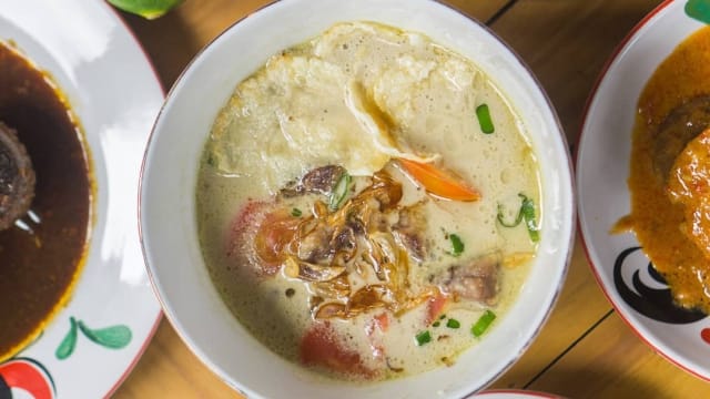 Resep Soto Ayam Betawi Kuah Putih Untuk Makan Siang Yang Nikmat Kumparan Com