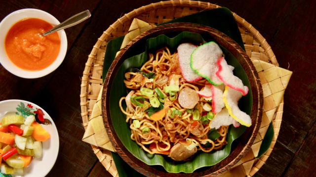 Resep Indomie Goreng Bakso Kreasi Mi Instan Enak Dan Cepat Kumparan Com
