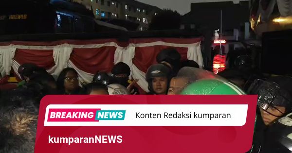 Video: Massa Ojol Ramai-ramai Datangi Mako Brimob Polda Metro Jaya