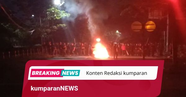 Massa Kembali Datangi Polres Bekasi Kota: Dicegat Polisi, 3 Truk TNI Ikut Bantu