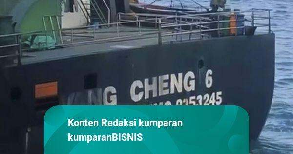 KKP Tangkap 2 Kapal Pencuri Pasir Laut Bendera Malaysia di Batam