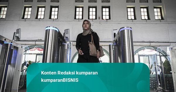 Foto: 6,3 Juta Penumpang KAI Mulai Gantikan Tiket Fisik dengan Pemindai Wajah