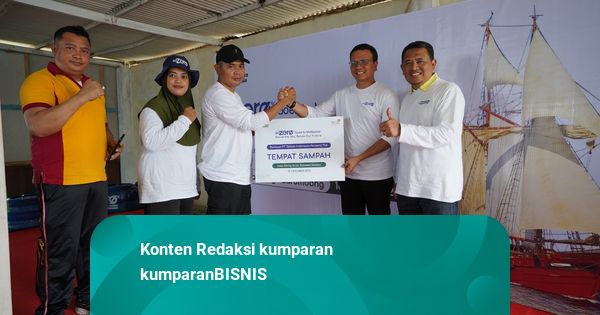 Telkom Kumpulkan 1,4 Ton Sampah di Beach Clean Up Makassar