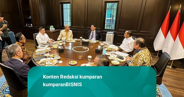 Seskab Teddy Penuhi Undangan Airlangga-OJK, Bahas Jalannya Perekonomian Nasional