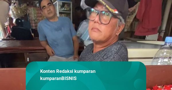 Usaha Kain Kafan di Pasar Tradisional, Bisa Raup hingga Rp 10 Juta per Bulan