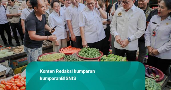 Foto: Zulhas Pantau Pasokan dan Harga Sembako di Pasar Palmerah