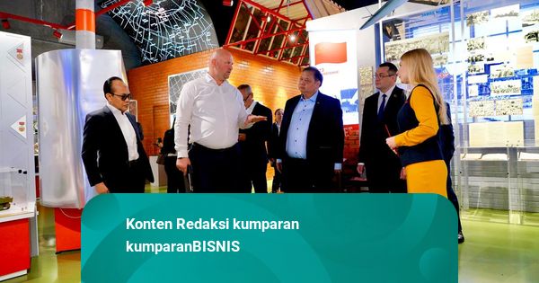 Airlangga Tinjau Industri di Belarus, Lirik Teknologi Alat Pertanian Modern