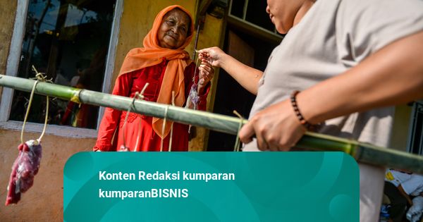 Foto: Panitia Kurban Gunakan Tali Bambu Demi Kurangi Sampah Plastik