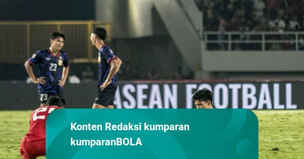 Foto: Laga Diwarnai Gol Kontroversial, Timnas Indonesia Diimbangi Laos