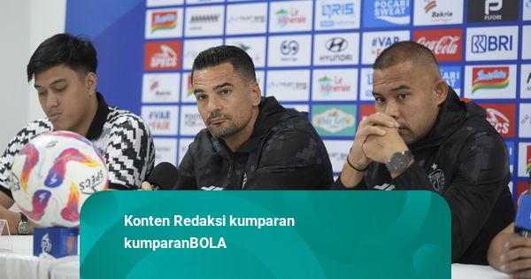 Persija Resmi Pecat Carlos Pena