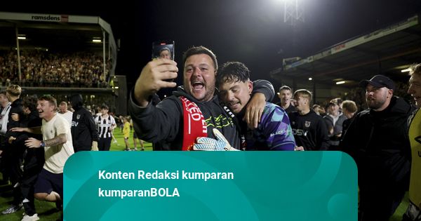Bahagianya Fan Usai Grimsby Town Tekuk MU, Ada yang Bolehkan Pemain Cukur Gratis